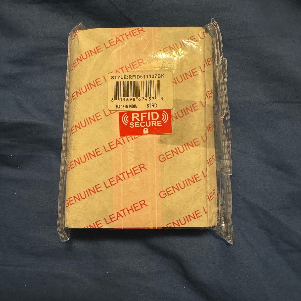 Swiss Tech Tan and Red Wallet Stylish and Durable